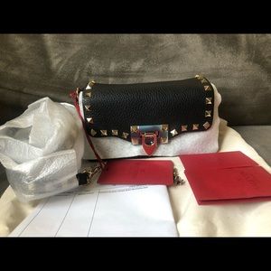 💕Final price Auth Valentino Mini Rockstud bag💕